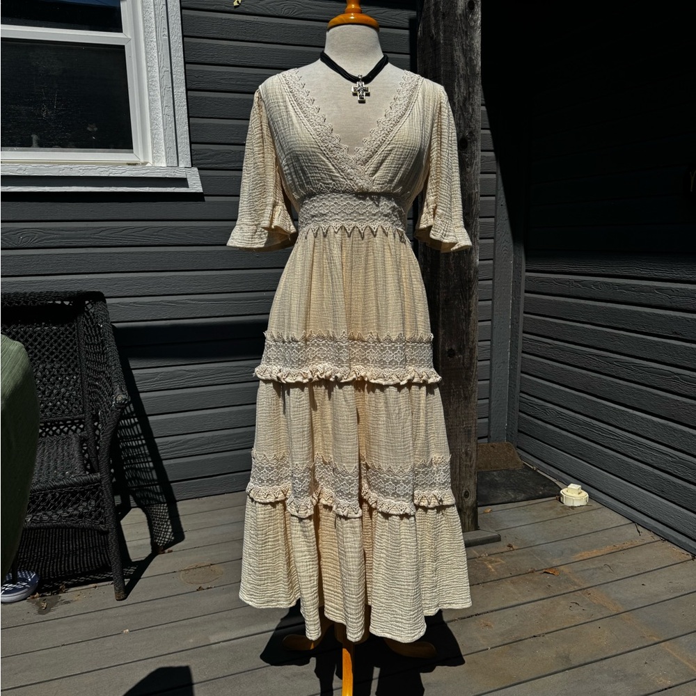 Elegant Cream Lace Maxi Dress